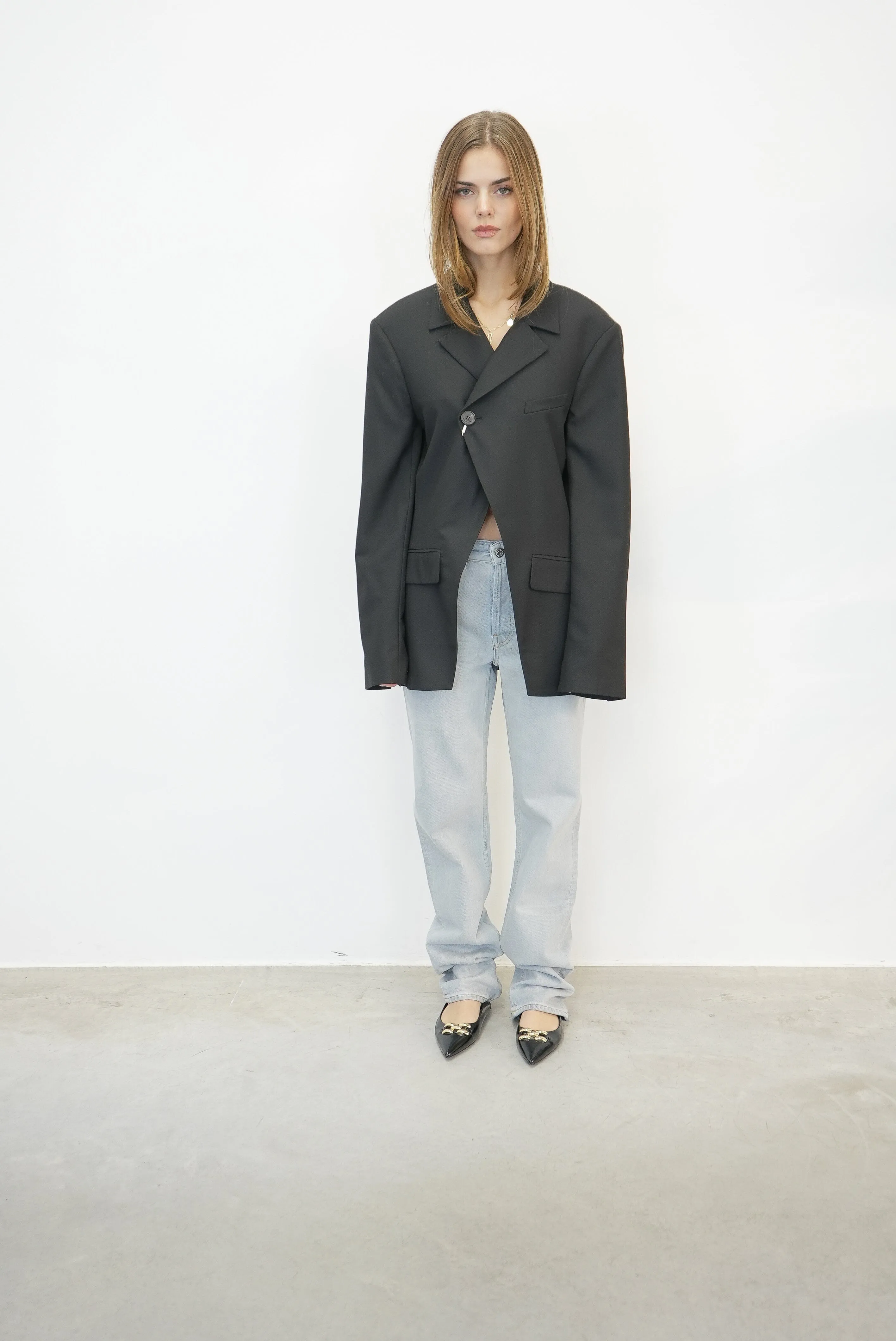ALORA ASYMETRIC BLAZER