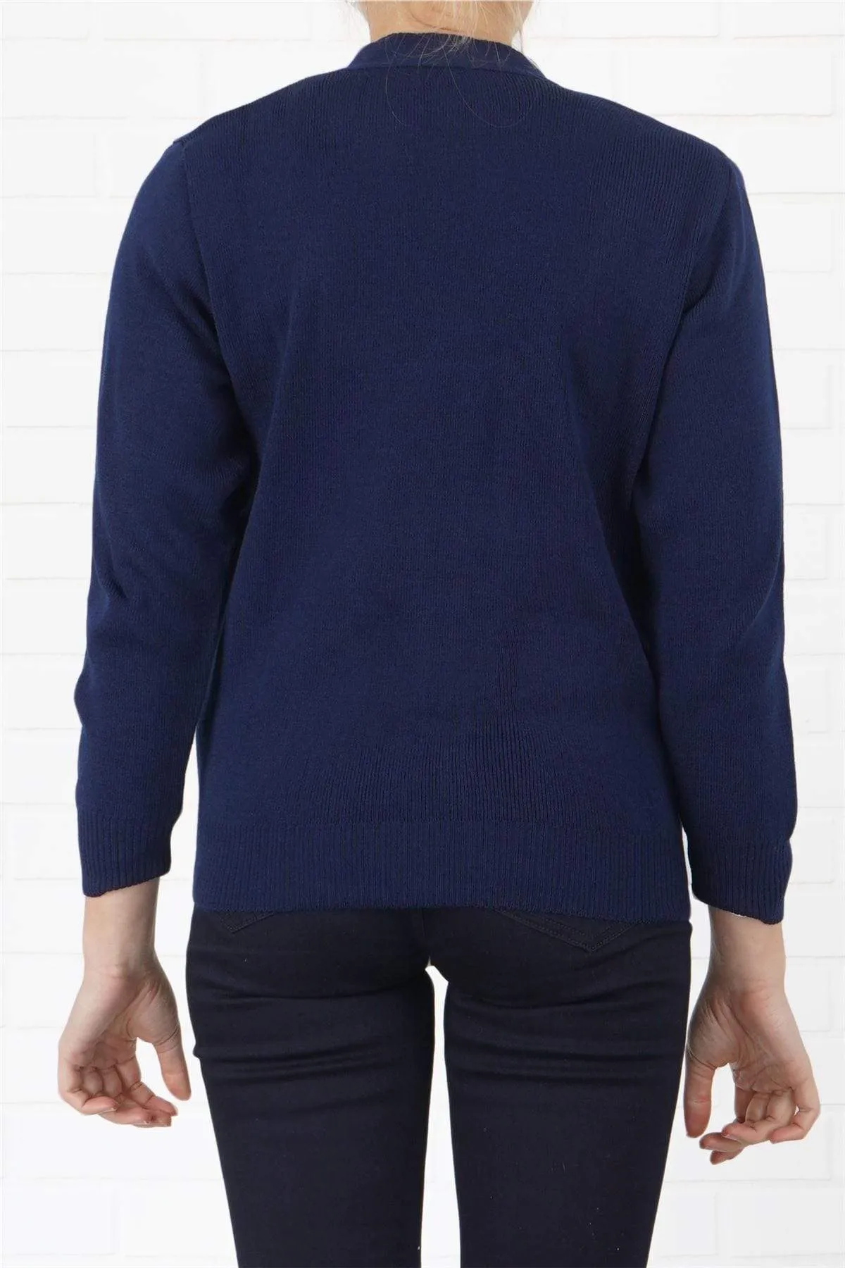 Balmoral Women V-Neck Soft Touch Patch Pockets Button-Up Cardigan
